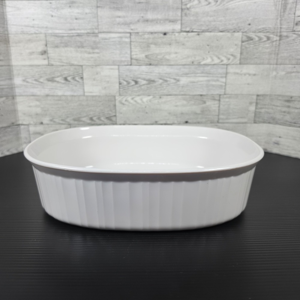 Corning Ware F-2-B‎ 2.8 Liter Oval Casserole Dish No Lid Made in USA